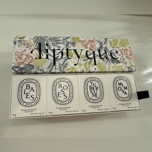 COPY - diptyque candle set